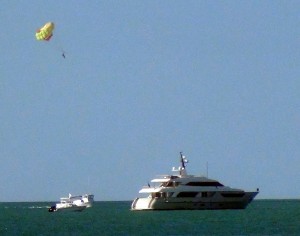Para sailing looked popular