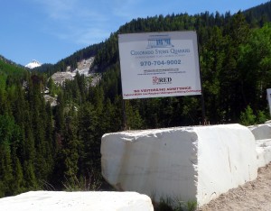 Sign approaching quarry